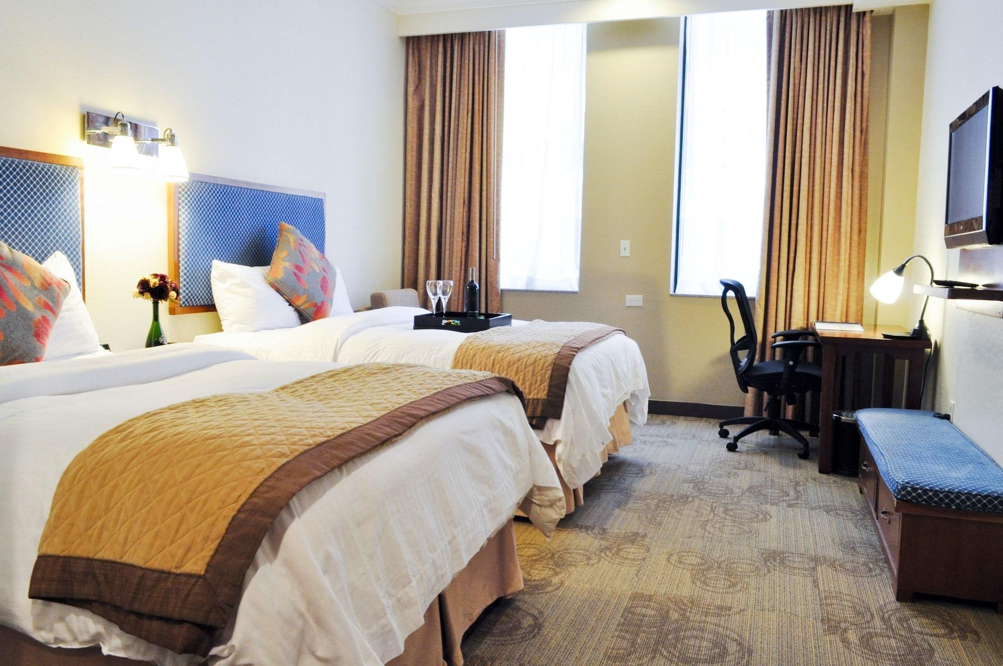 Hotel Wyndham Garden Baronne Plaza Nueva Orleans Exterior foto
