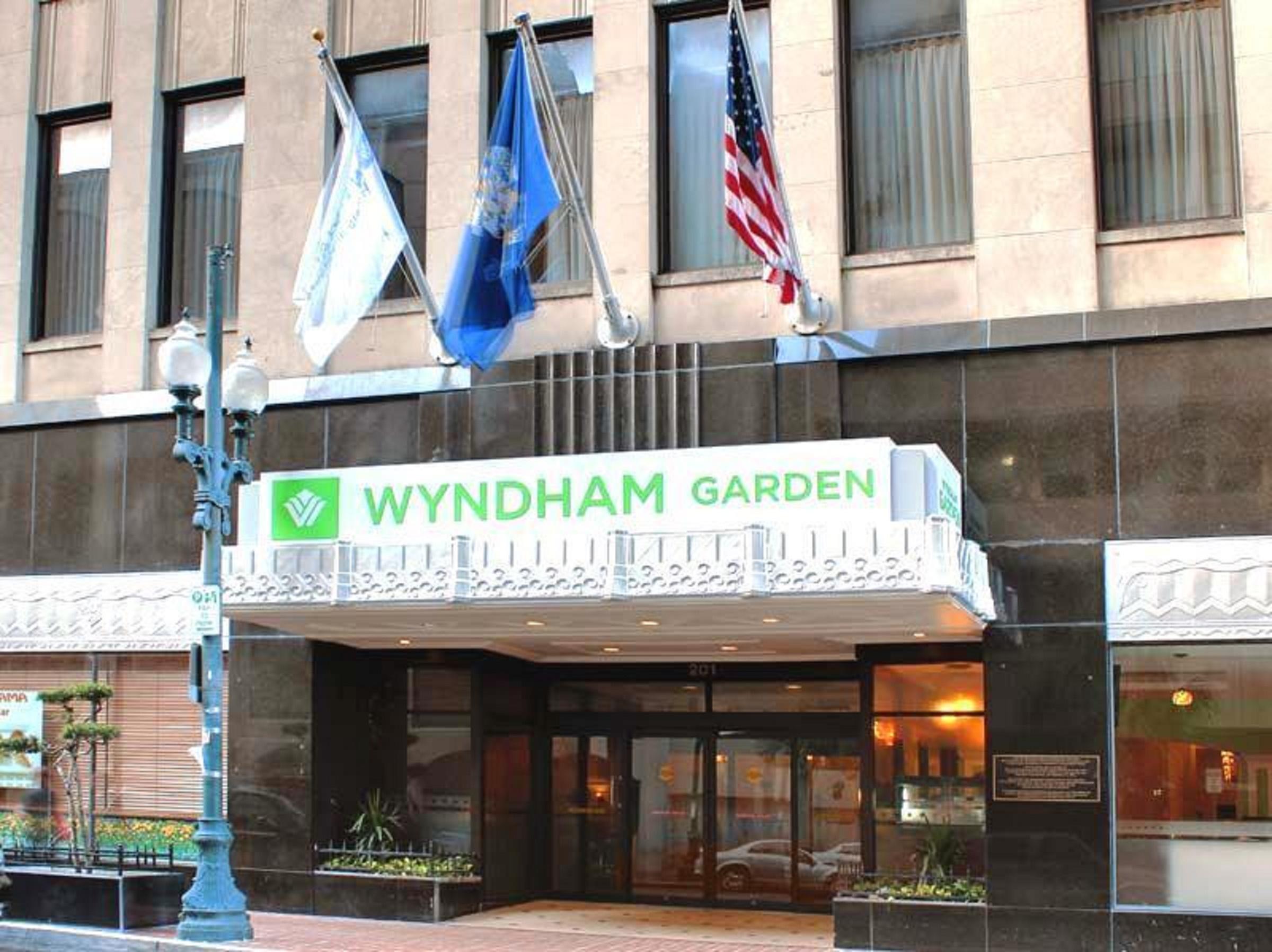 Hotel Wyndham Garden Baronne Plaza Nueva Orleans Exterior foto