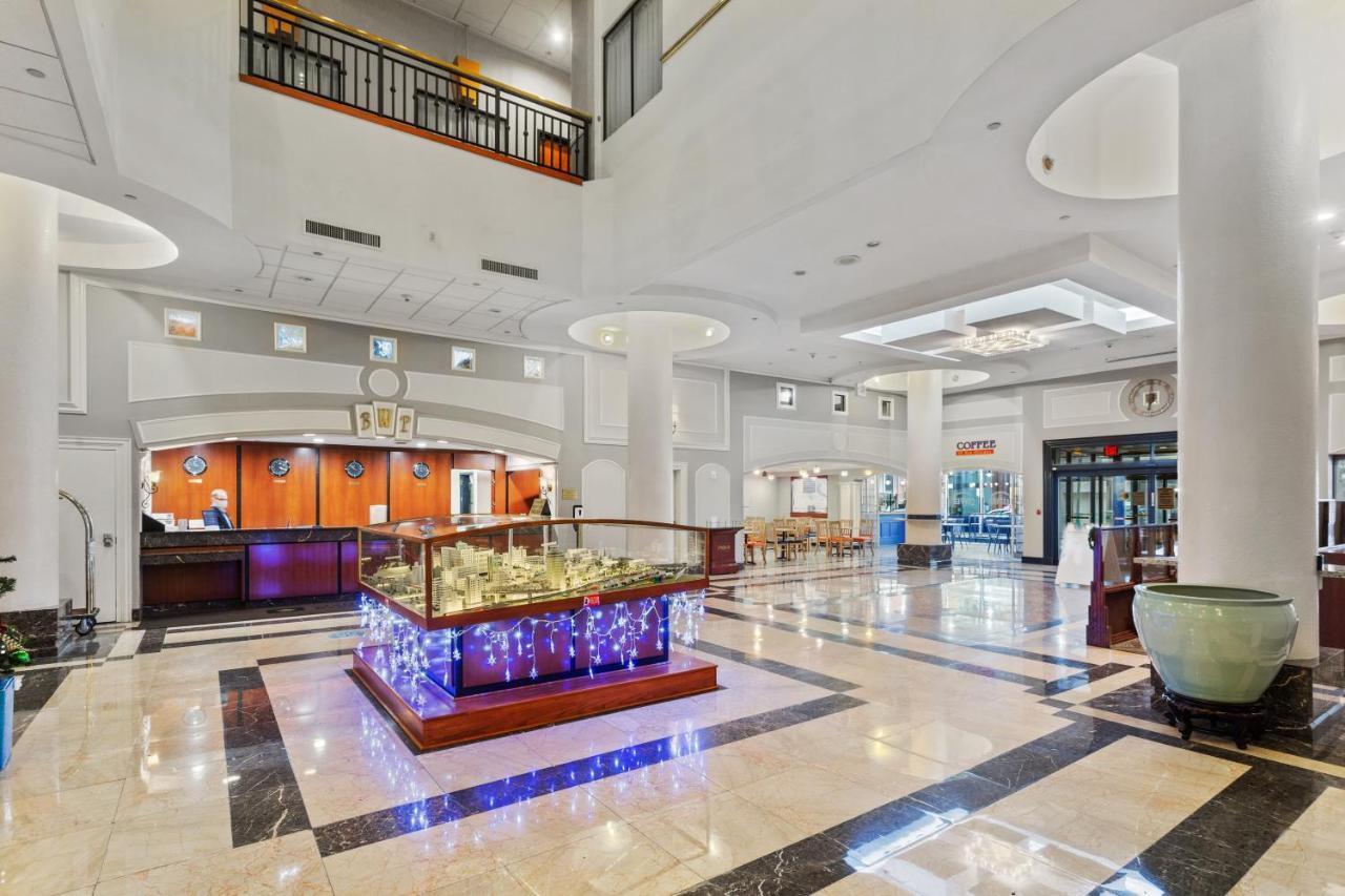 Hotel Wyndham Garden Baronne Plaza Nueva Orleans Exterior foto