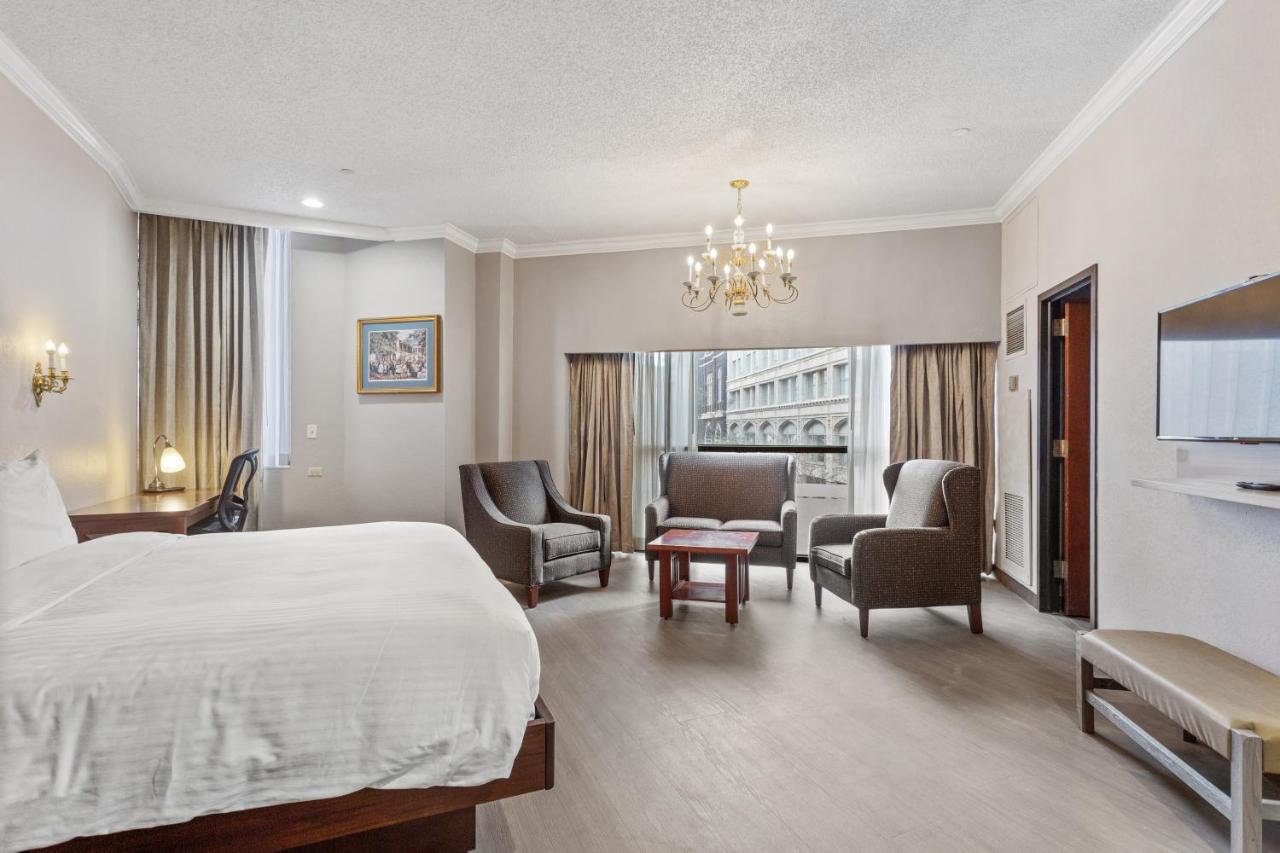 Hotel Wyndham Garden Baronne Plaza Nueva Orleans Exterior foto
